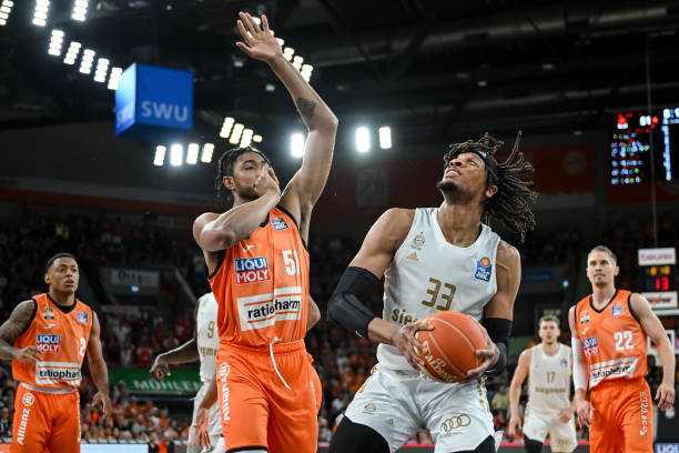 马竞凭借顽 马竞凭借顽